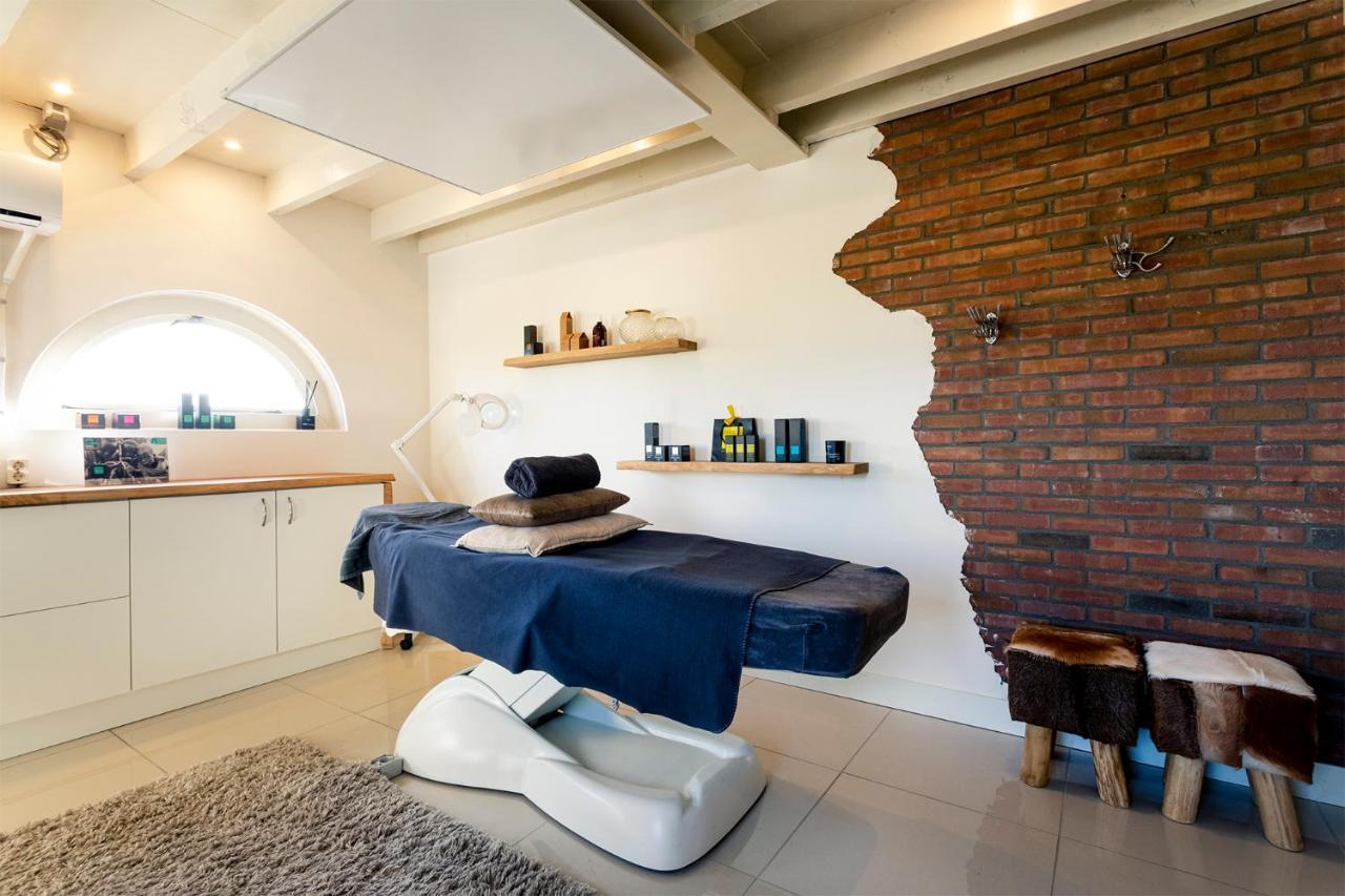 Betuwsch Badhuys Bed & Breakfast Lienden Exterior foto
