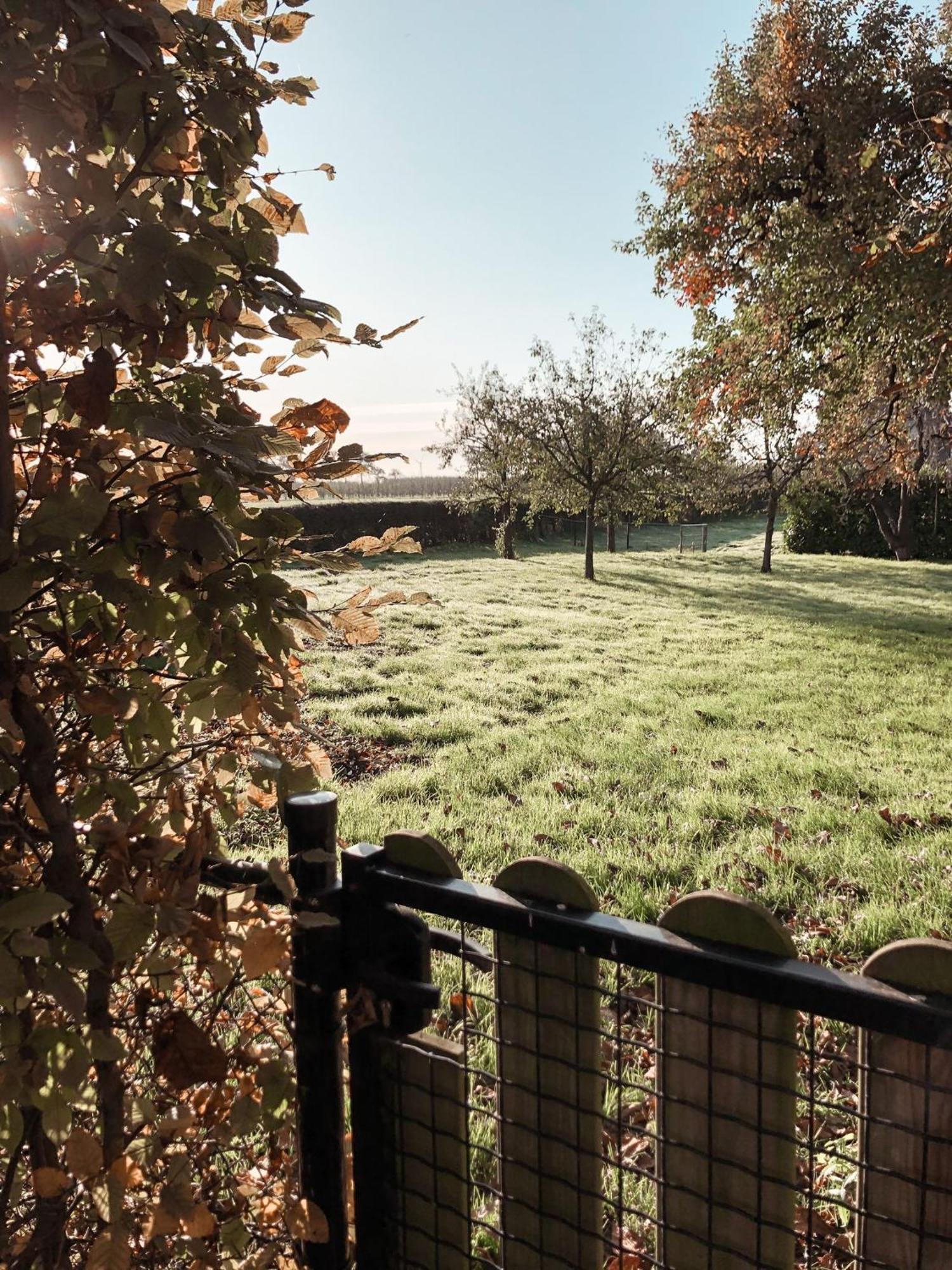 Betuwsch Badhuys Bed & Breakfast Lienden Exterior foto